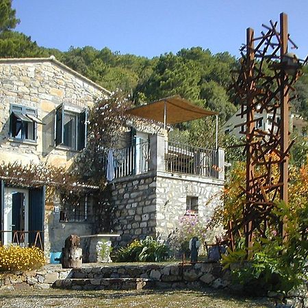 Cottage La Casa Del Pittore Reggimonti Экстерьер фото