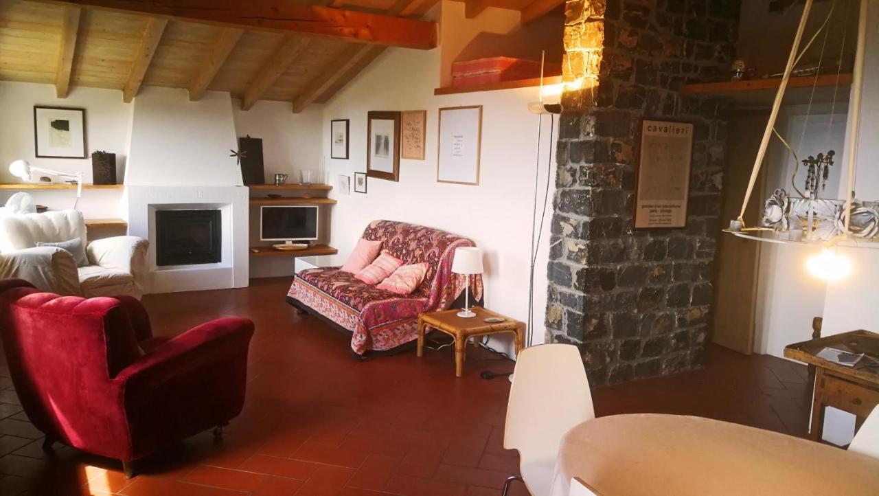 Cottage La Casa Del Pittore Reggimonti Экстерьер фото
